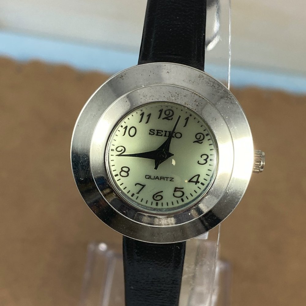 Seiko Saucer or Moon Crater Silver Tone Watch